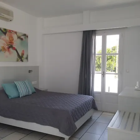 Brother's 2* إيوس خورا