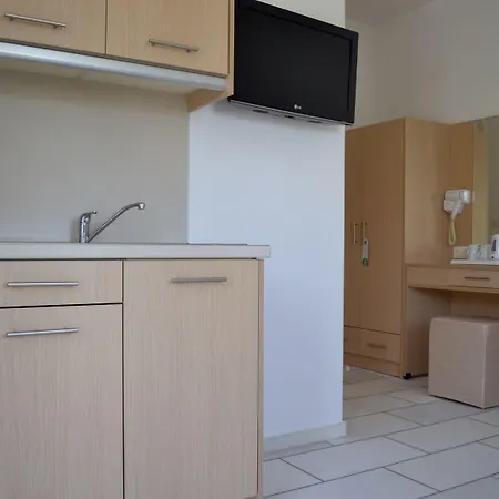 Brother's 2* إيوس خورا