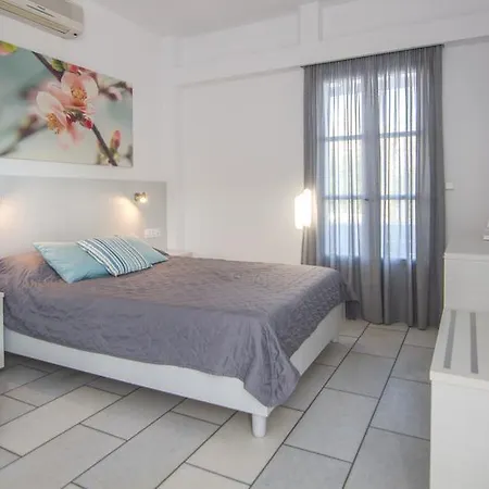 فندق Brother's إيوس خورا