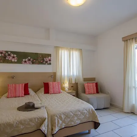 Отель Brother's