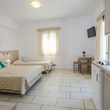 Brother's إيوس خورا