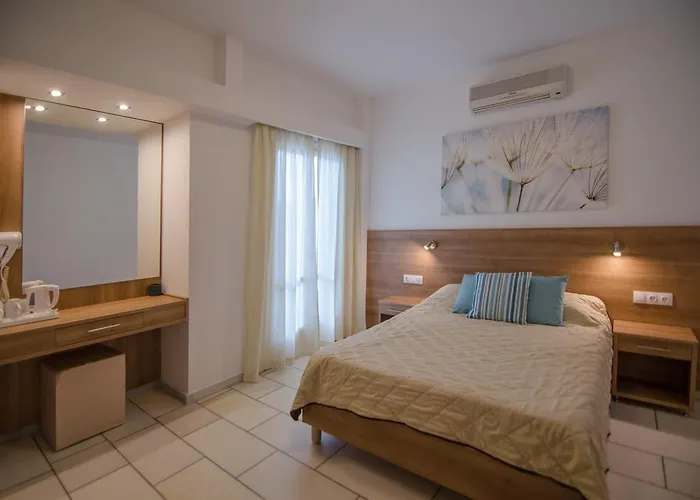 Hotel Brother's Chora (Ios)