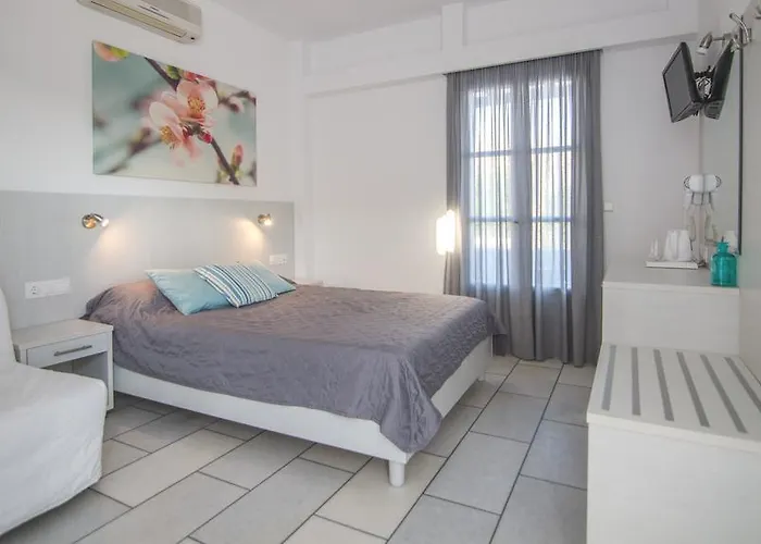 Hotel Brother's Chora (Ios)